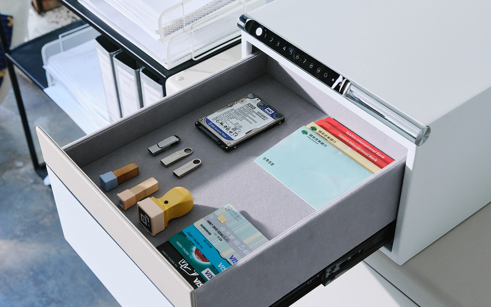 PHILIPS 飛利浦床頭櫃保險箱 SBX102