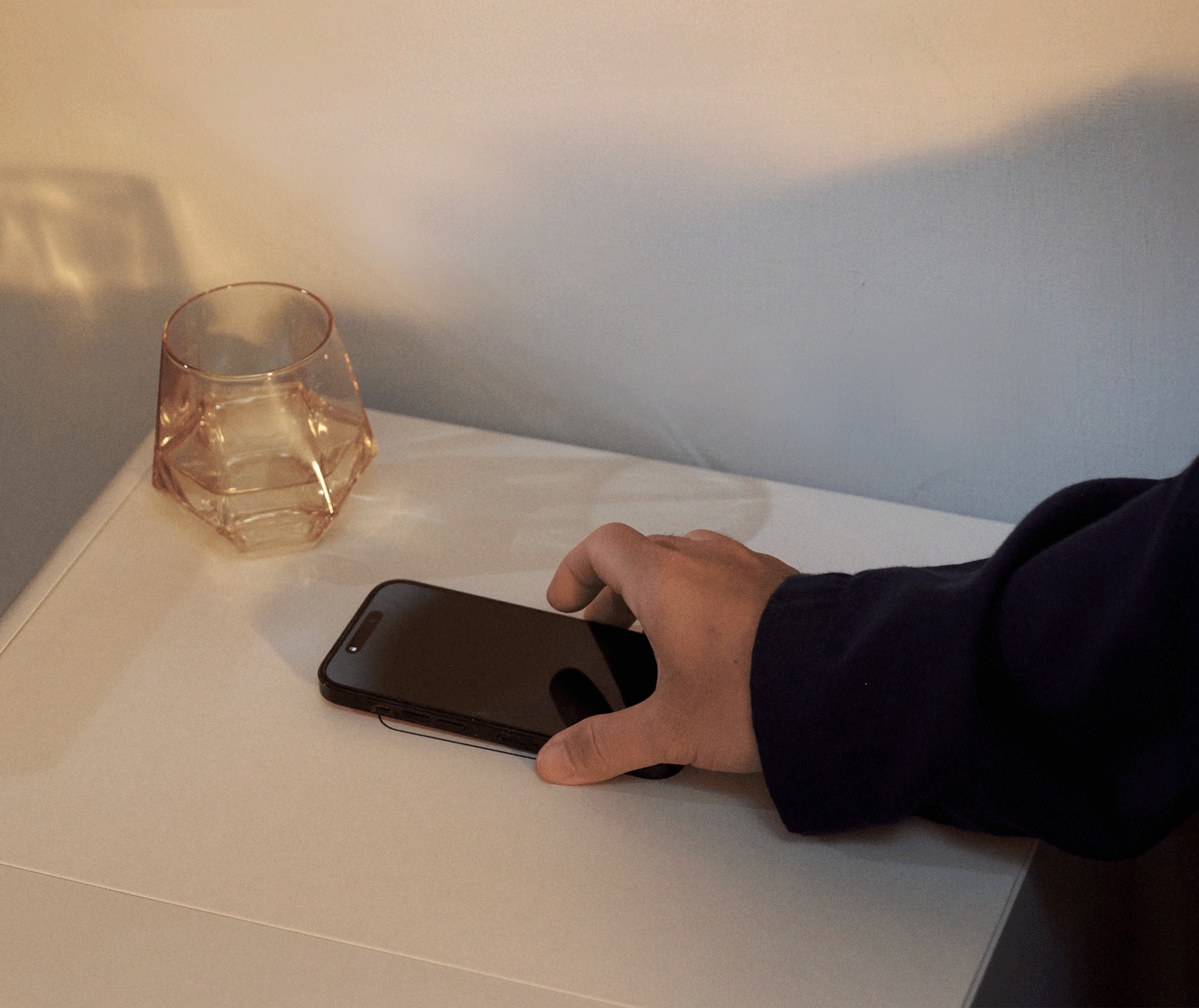 立傑商城 飛利浦 最美床頭保管櫃 sbx300 無線充電